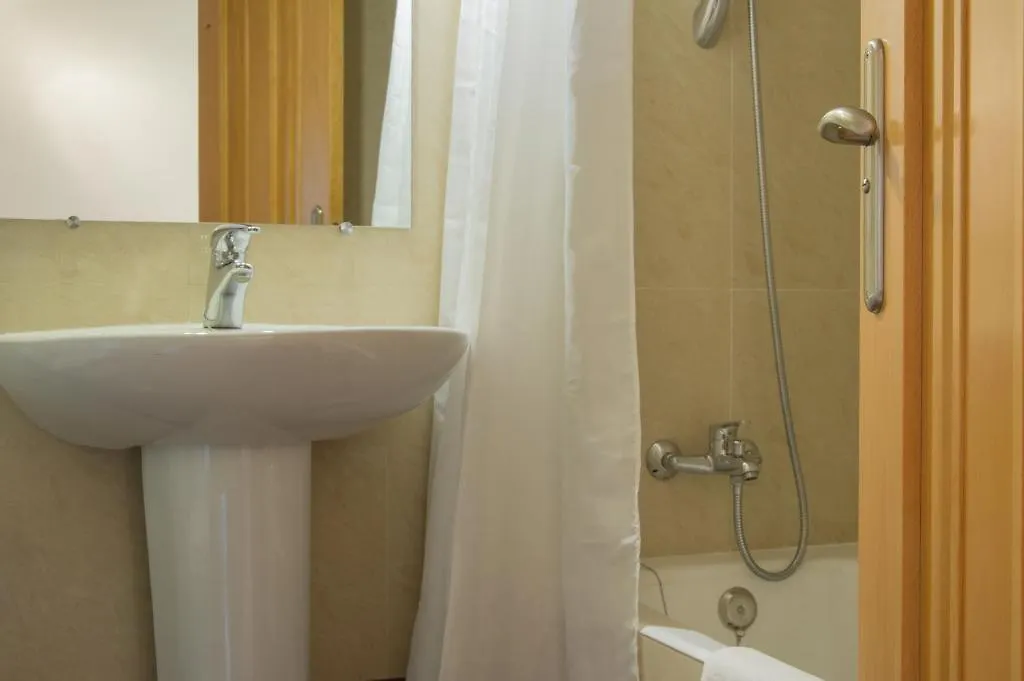 Apartamentos Plaza Cavana 5 Nerja 0*,  Španělsko