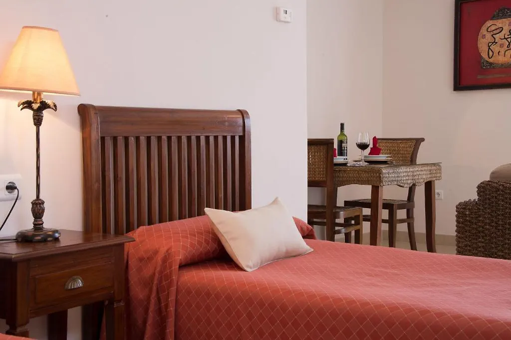 Apartamentos Plaza Cavana 5 Nerja