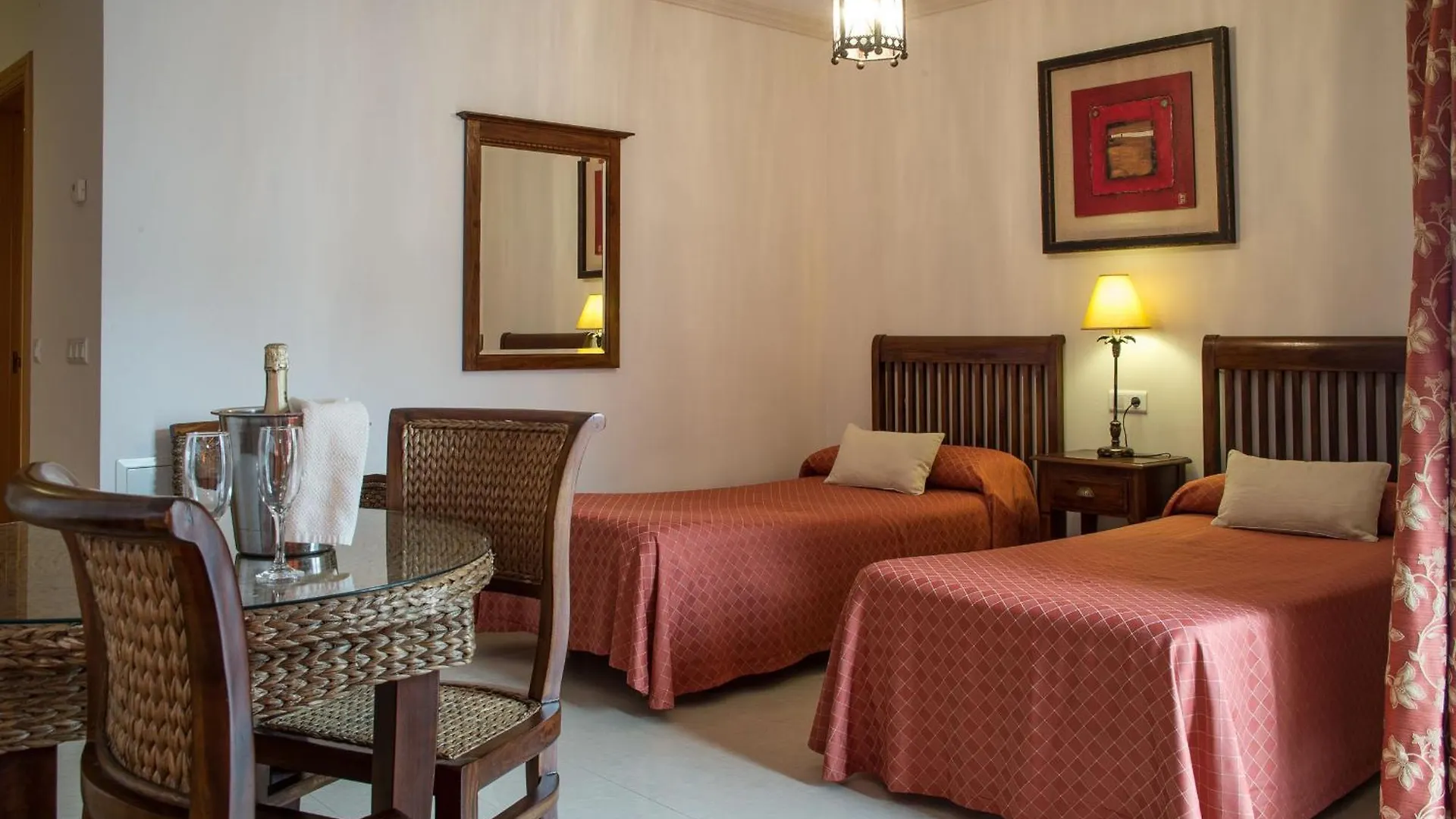 Apartment Apartamentos Plaza Cavana 5 Nerja